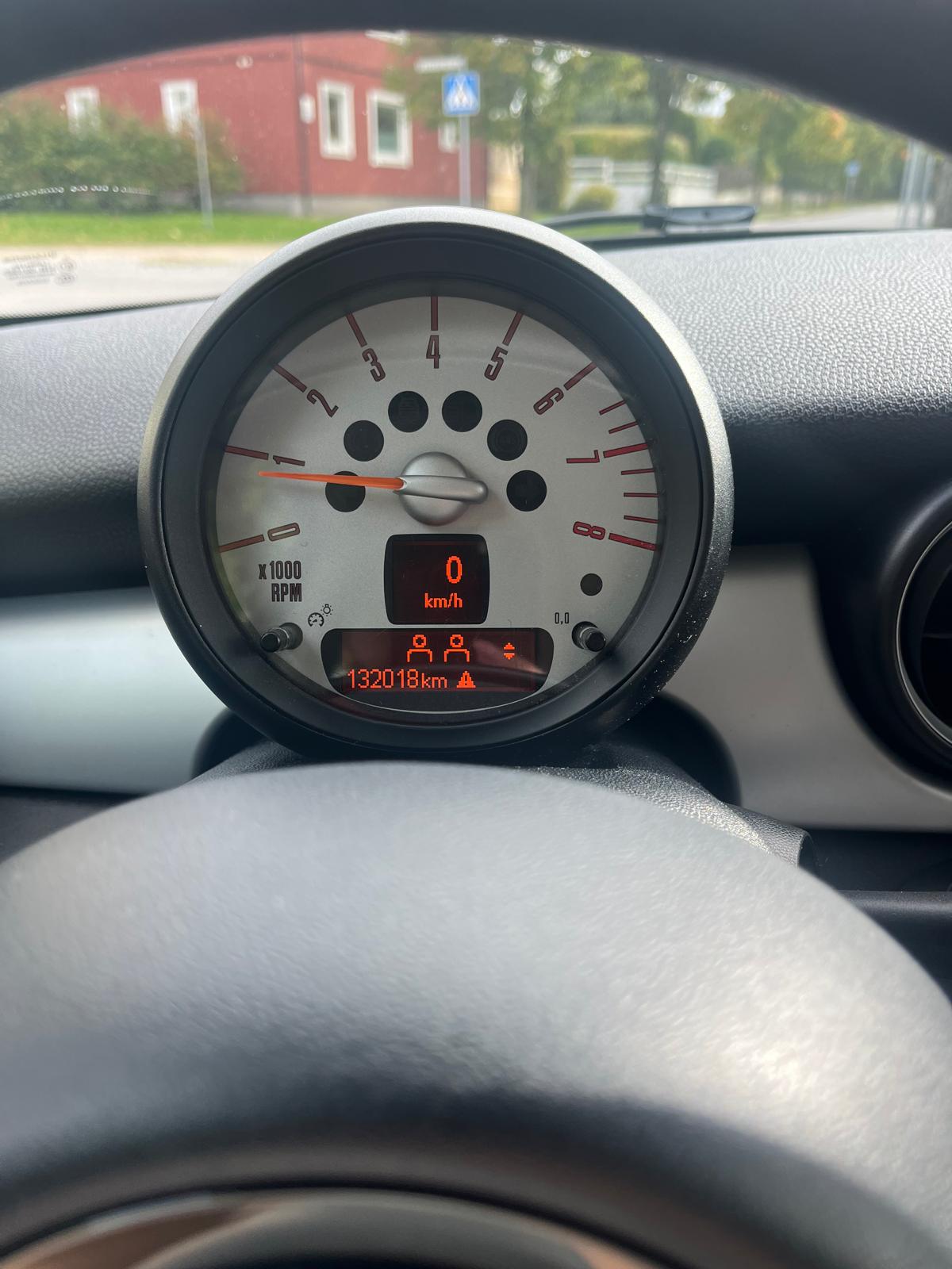 MINI One Manual, 75hp, 2013