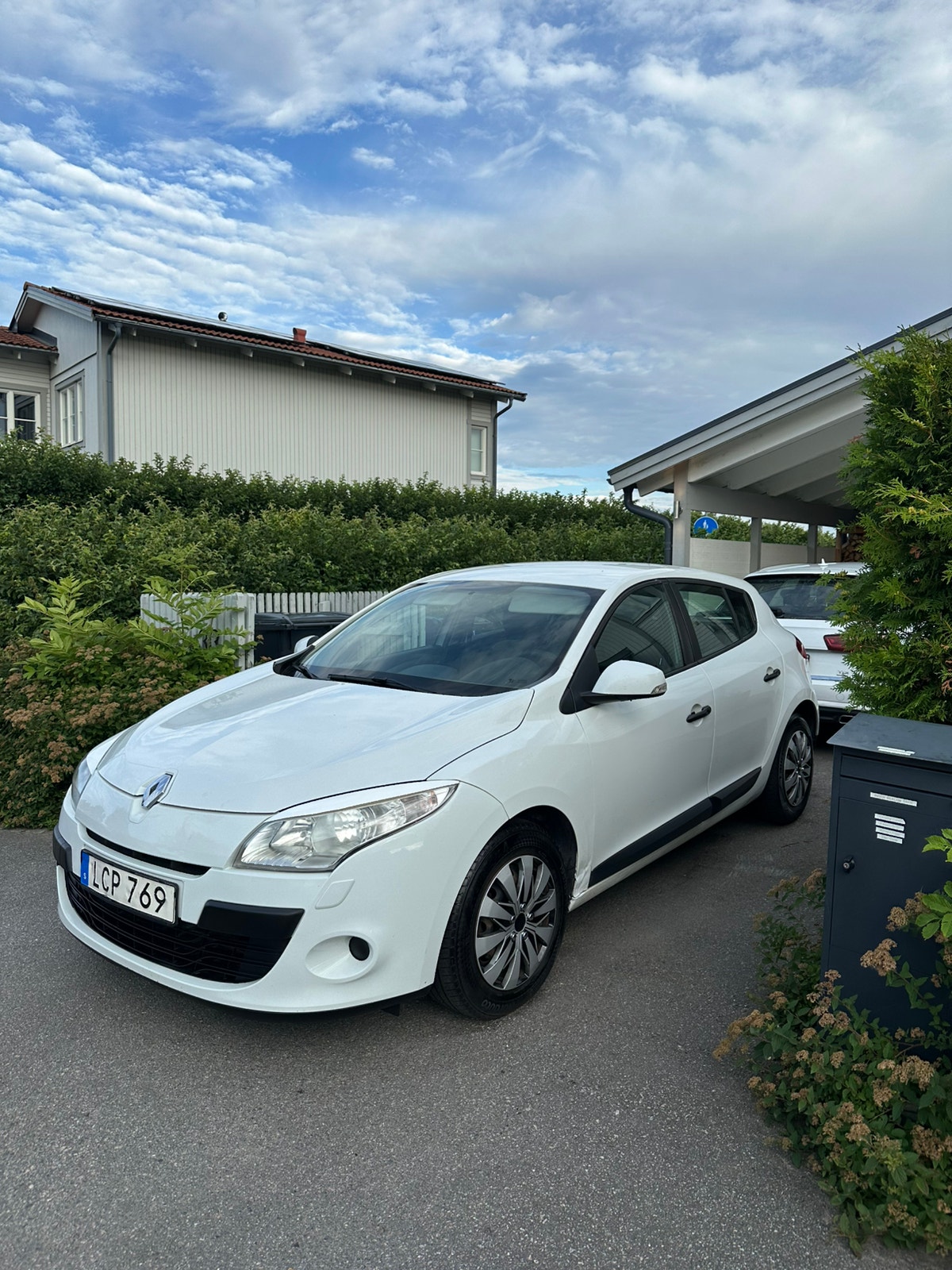 Renault Mégane 1.6 E85 Manual, 110hp, 2011