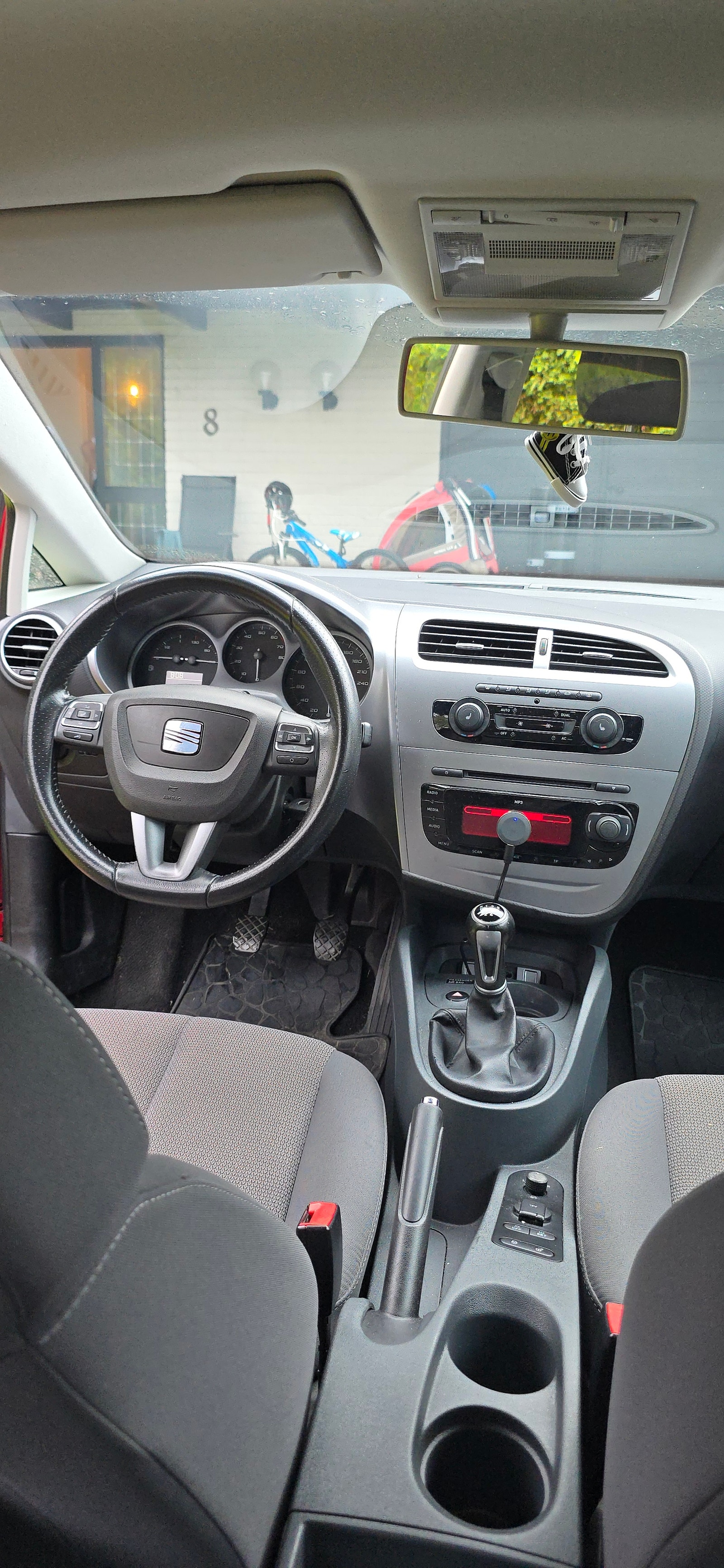 SEAT León 1.6 Multifuel Manual, 5-trins, 102ps, 2010