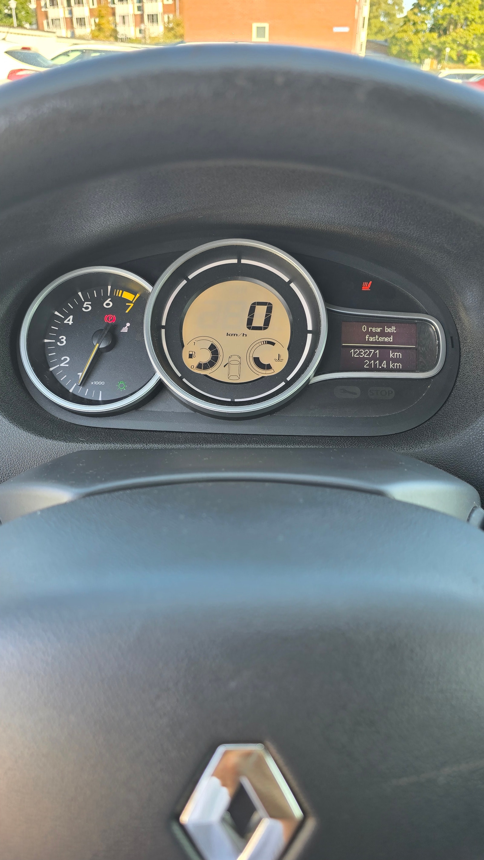 Renault Mégane 1.6 E85 Manual, 110hp, 2011