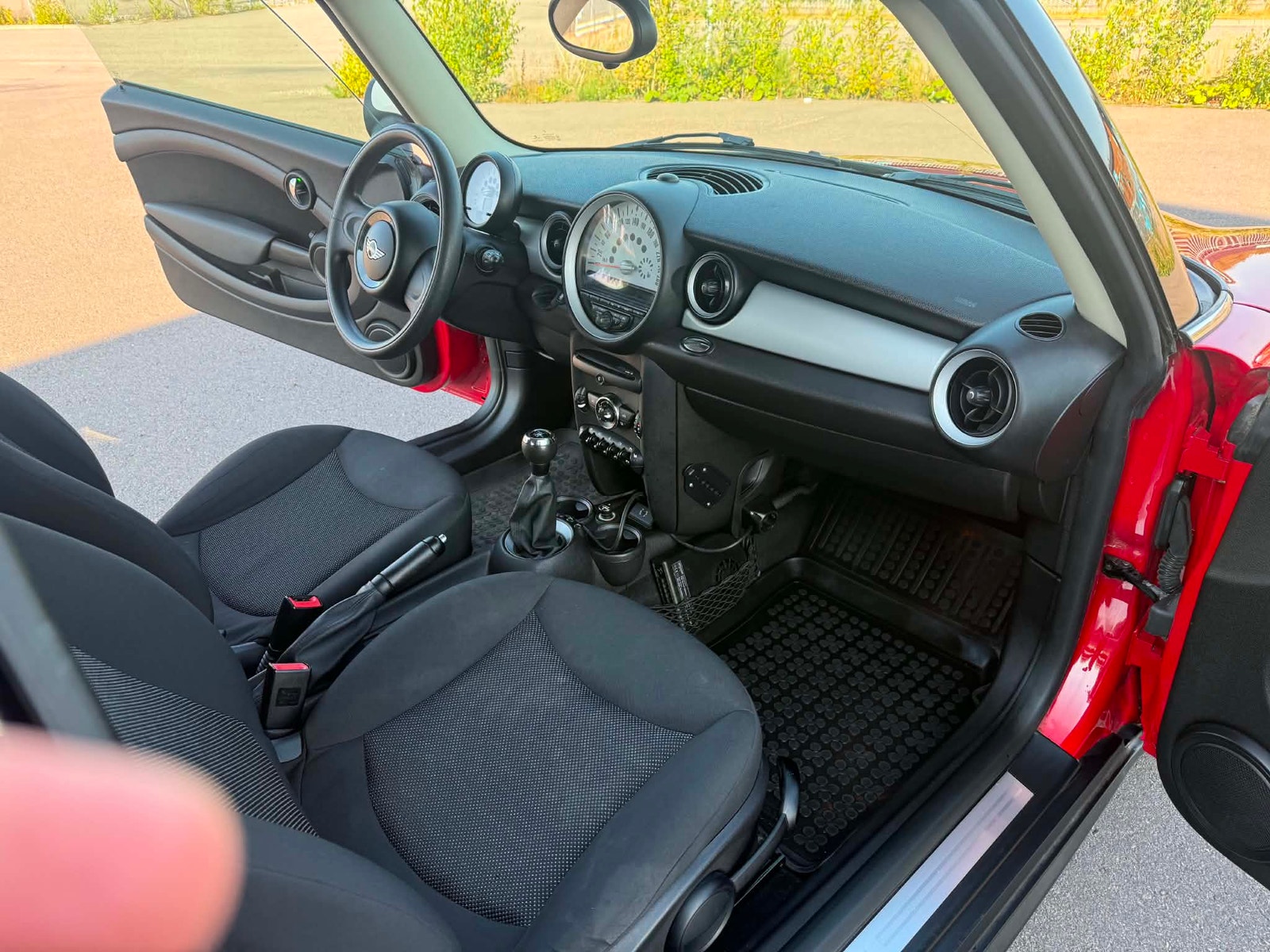 MINI One Manual, 75hp, 2013