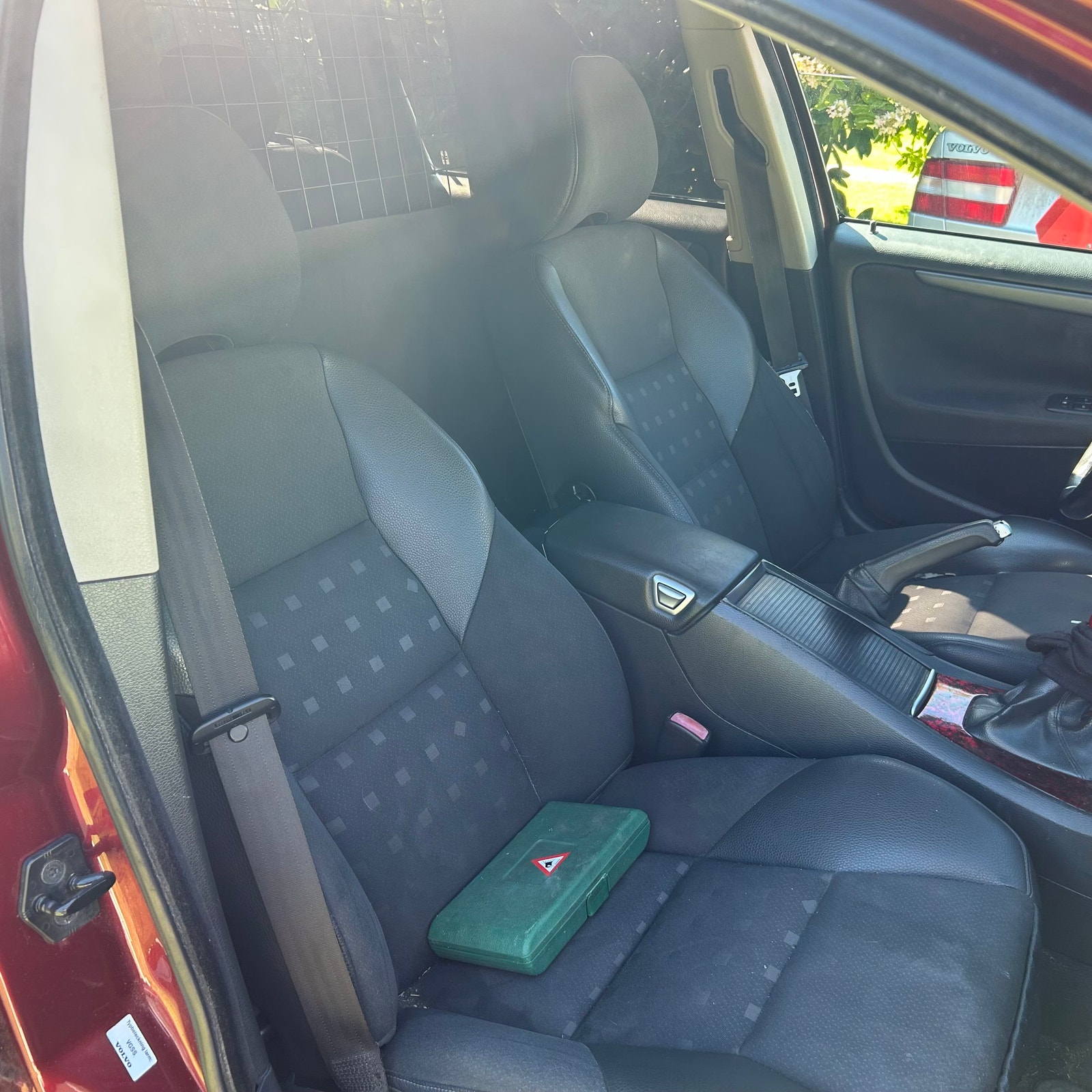 Volvo V70 2.4 Manuell, 5-trinn, 140hk, 2006