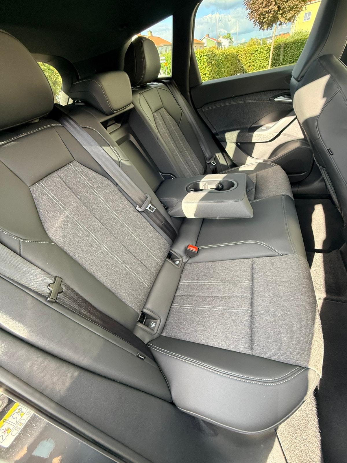 Audi Q6 e-tron quattro, 388ps, 2025