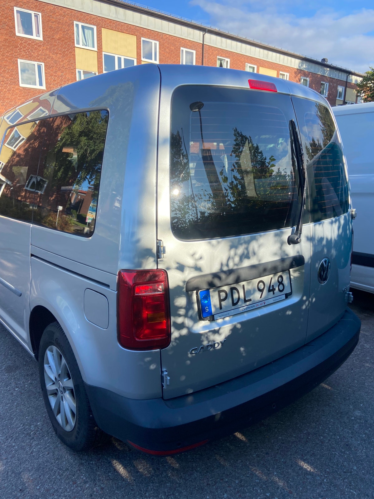 Volkswagen Caddy Combi 2.0 TDI BMT DSG Sequential, 6-trins, 102ps, 2017