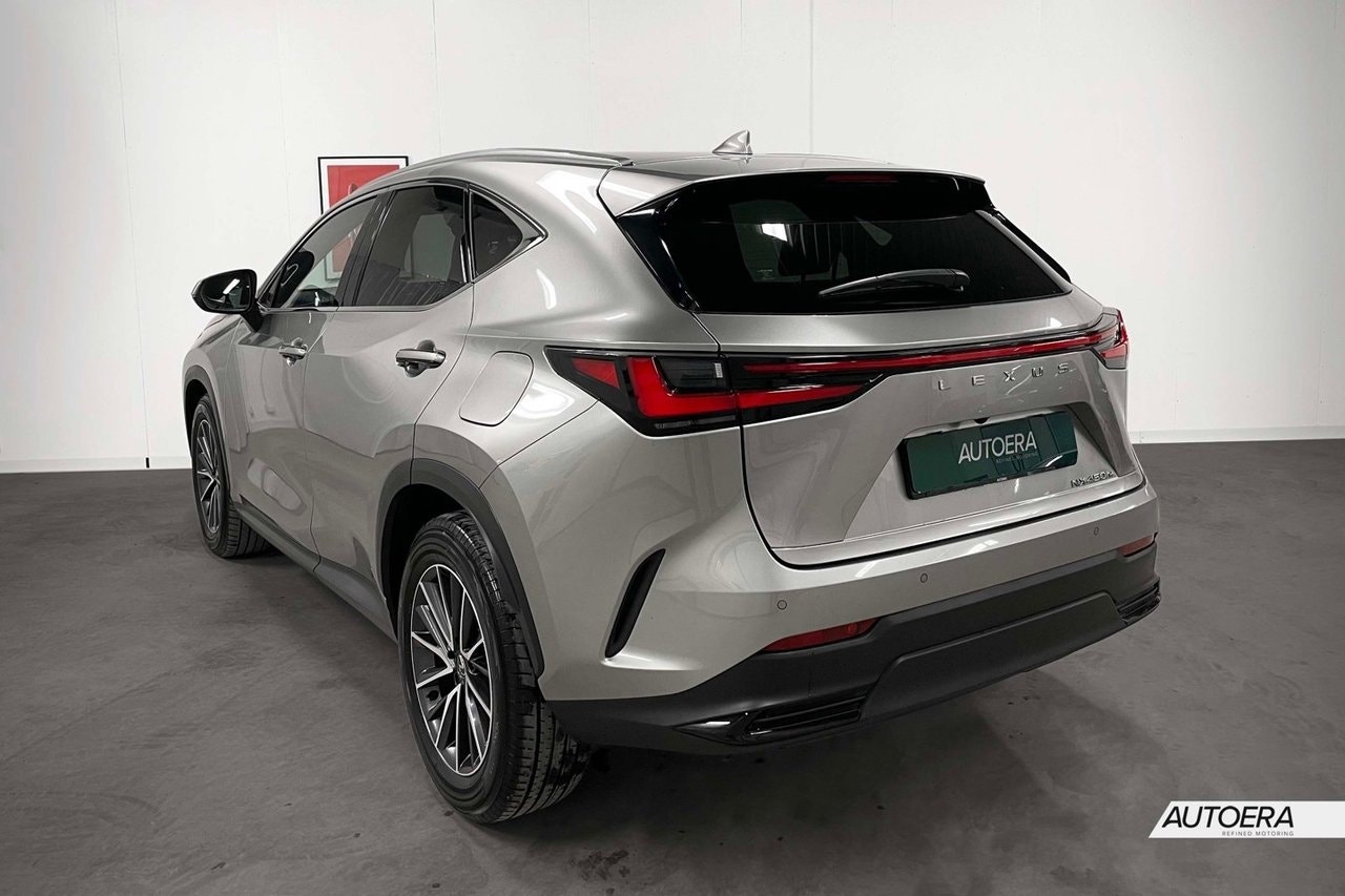 Lexus NX 450h+ E-CVT, 309hp, 2024