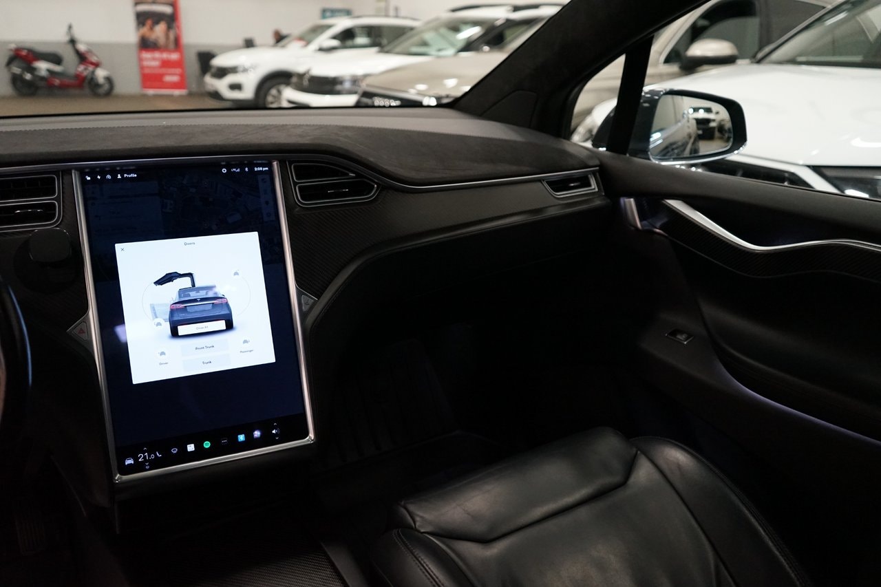 Tesla Model X 100D, 423ps, 2017
