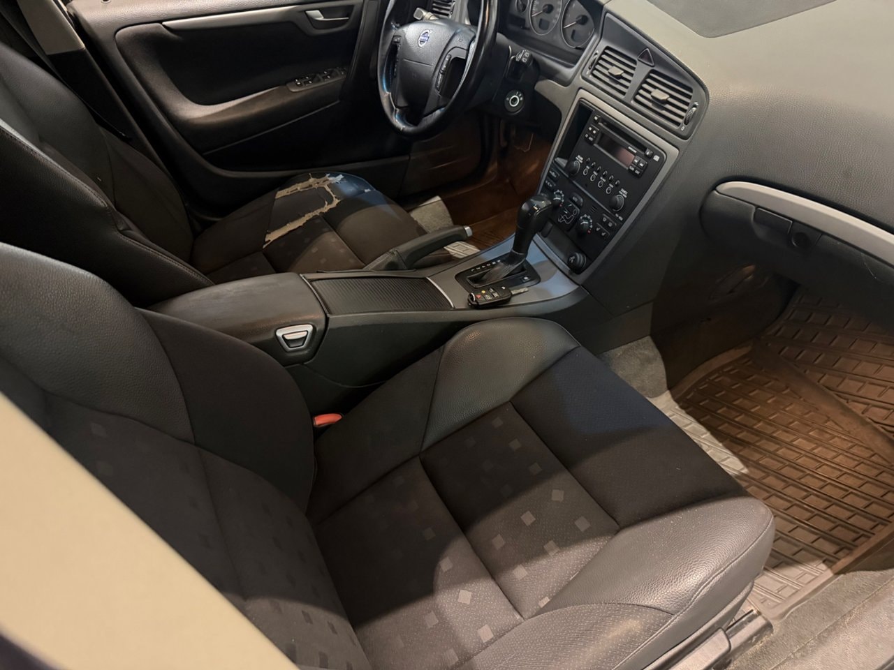 Volvo V70 2.4 Automatic, 140hp, 2006