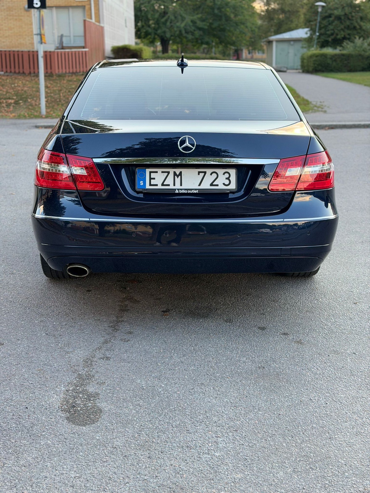 Mercedes-Benz E 250 BlueEFFICIENCY 5G-Tronic, 204hp, 2011