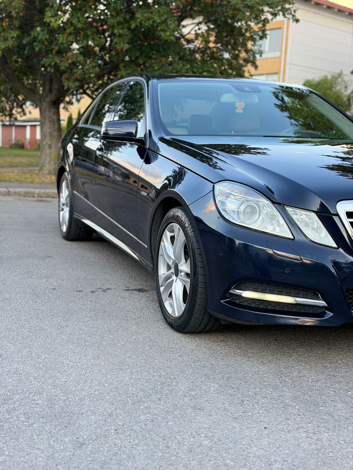 Mercedes-Benz E 250 BlueEFFICIENCY 5G-Tronic, 204hp, 2011