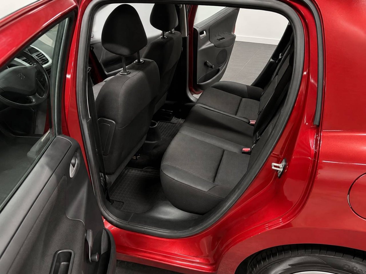 Peugeot 207 5-door 1.4 Manual, 73hp, 2009