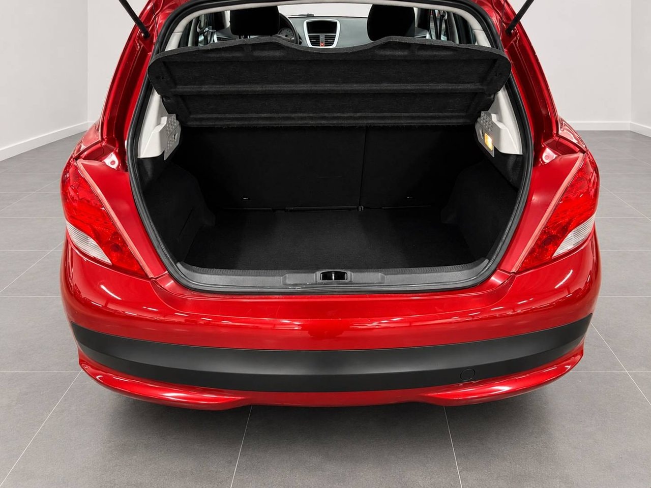 Peugeot 207 5-door 1.4 Manual, 73hp, 2009