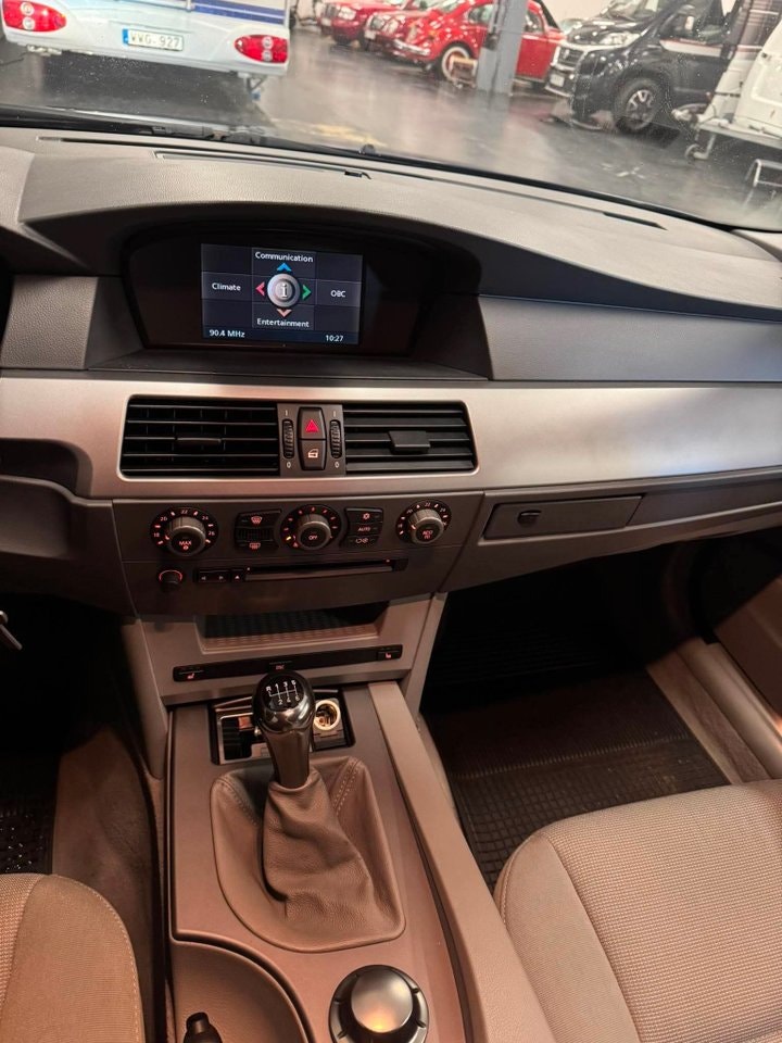 BMW 525i Touring Manual, 192hp, 2005