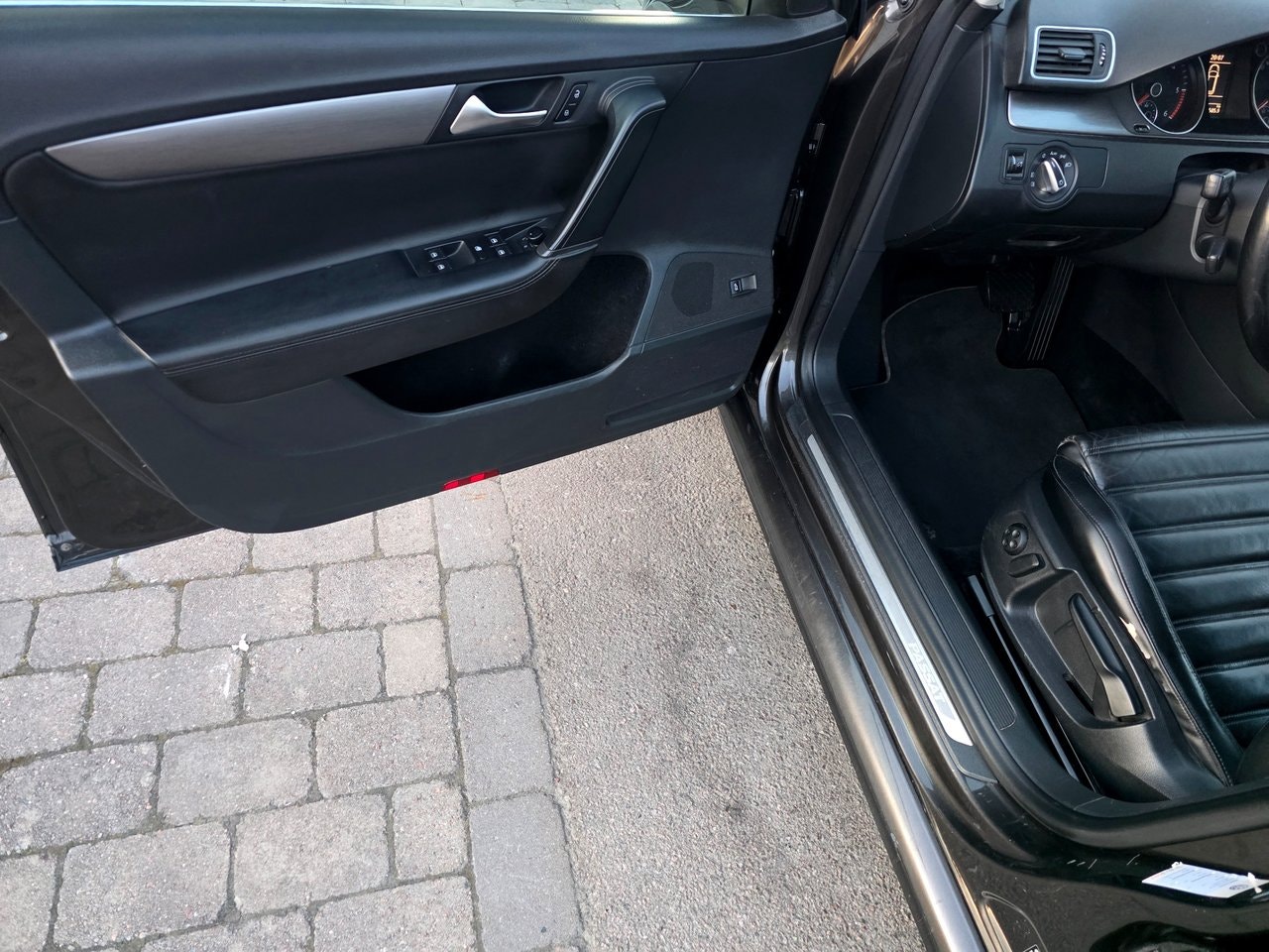 Volkswagen Passat Variant 2.0 TDI DPF BMT 4Motion DSG Sequential, 177hp, 2014