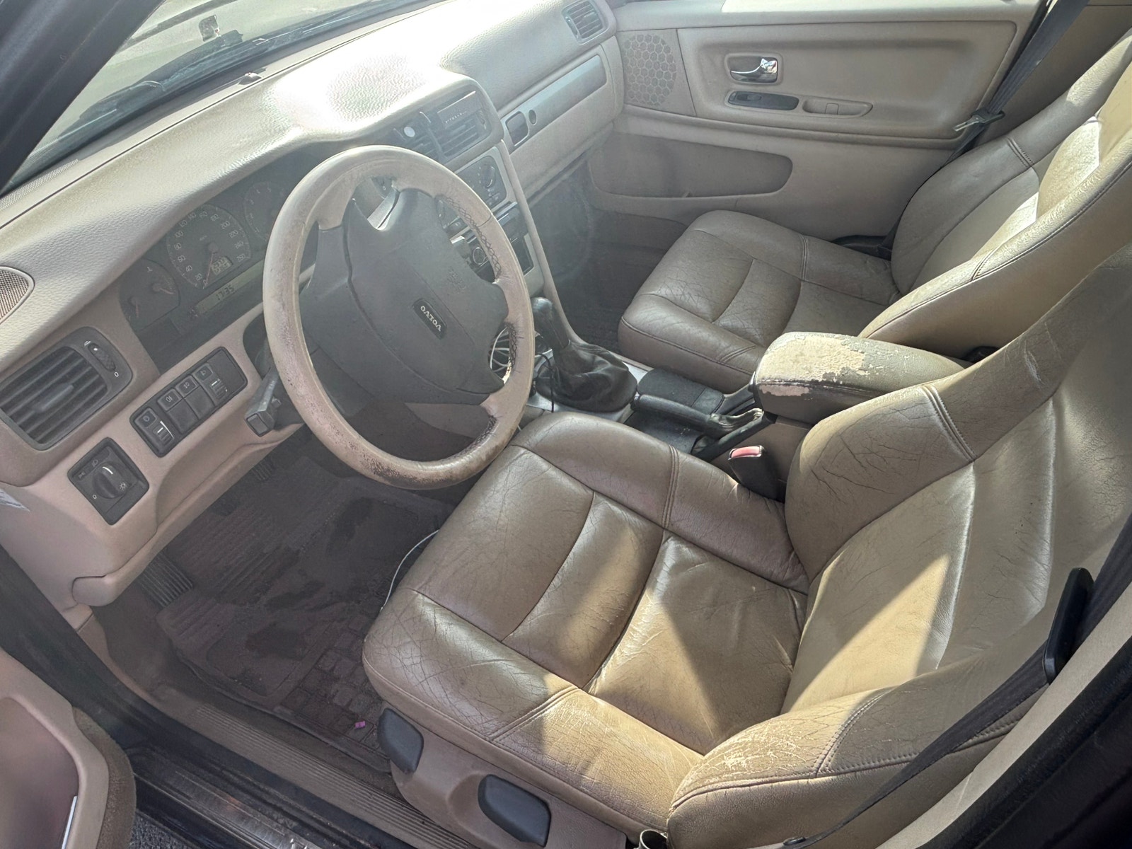 Volvo S70 2.4 Manual, 140hp, 2000