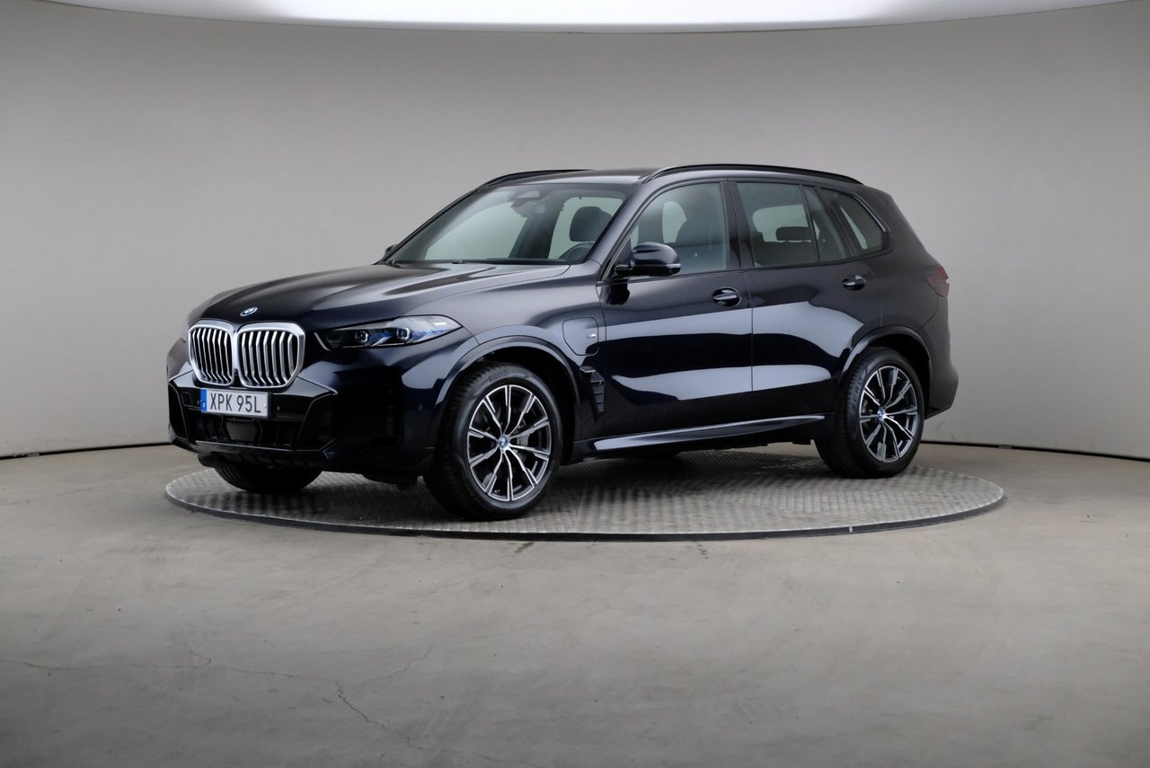 BMW X5 490 л.с.