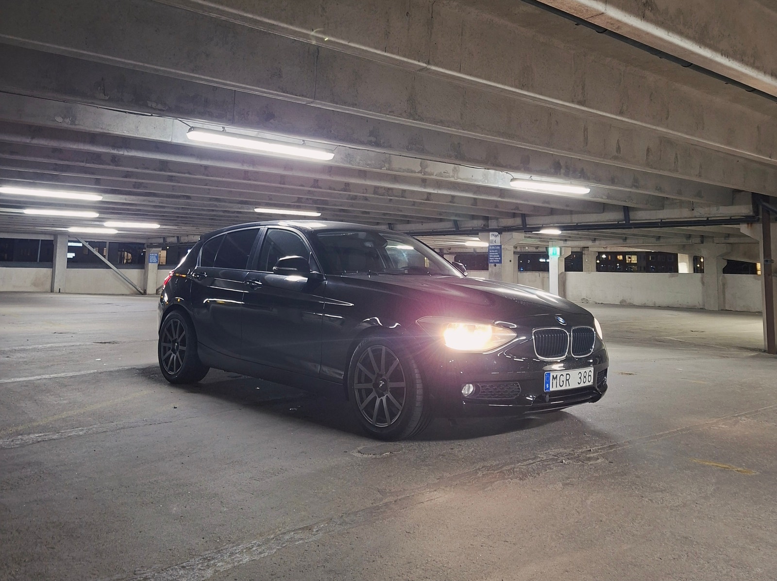 BMW 118d 5-door Steptronic, 143hp, 2012