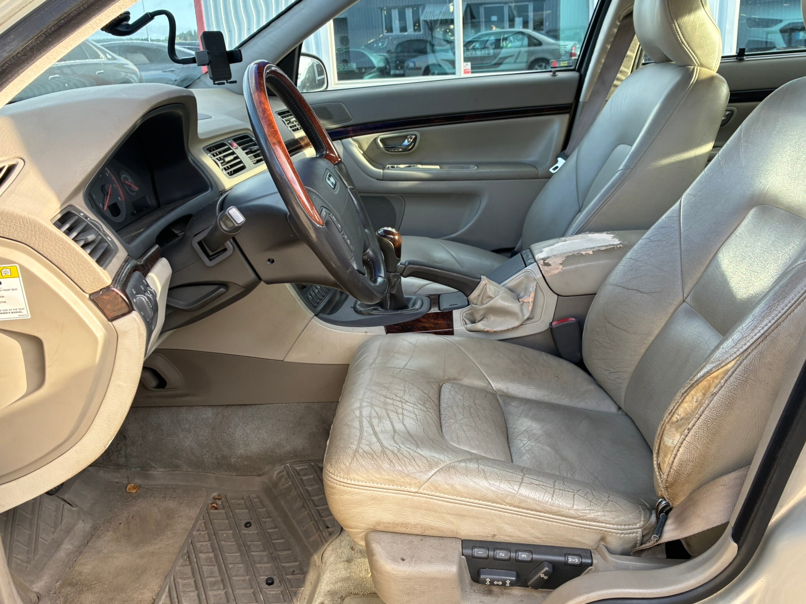 Volvo S80 2.4 Manual, 5-trins, 140ps, 2000