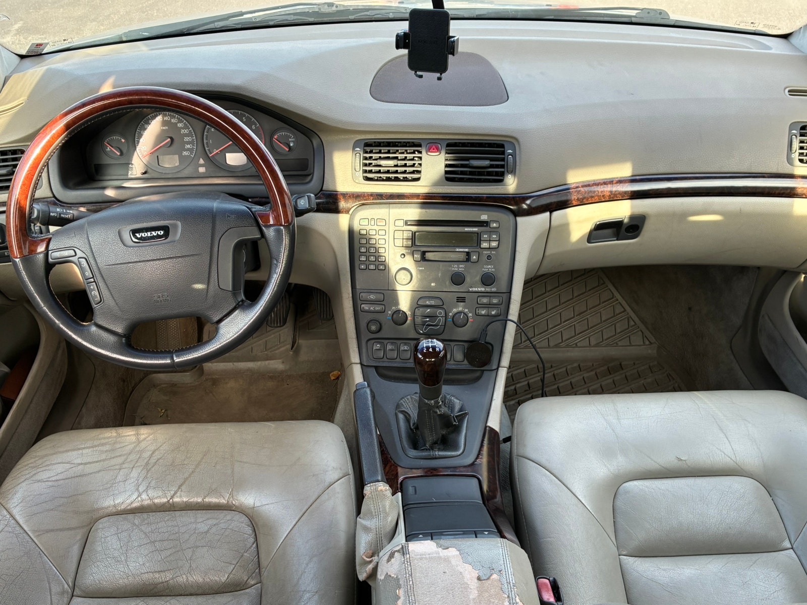 Volvo S80 2.4 Manual, 5-trins, 140ps, 2000