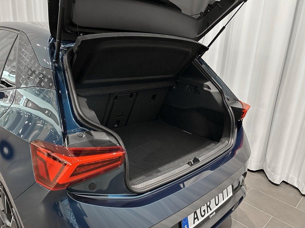 CUPRA Born e-boost 77, 231ps, 2023