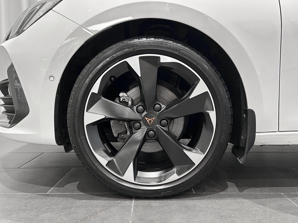 CUPRA Leon 1.5 eTSI DSG sekvensiell, 7-trinn, 150hk, 2023