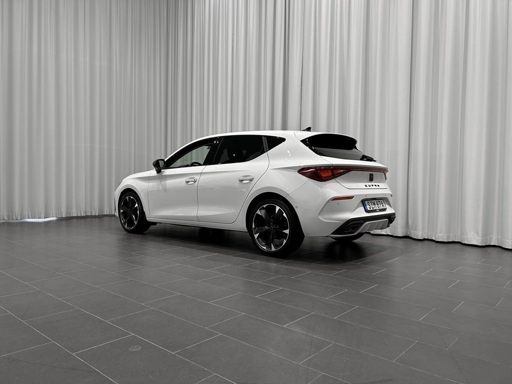 CUPRA Leon 1.5 eTSI DSG sekvensiell, 7-trinn, 150hk, 2023