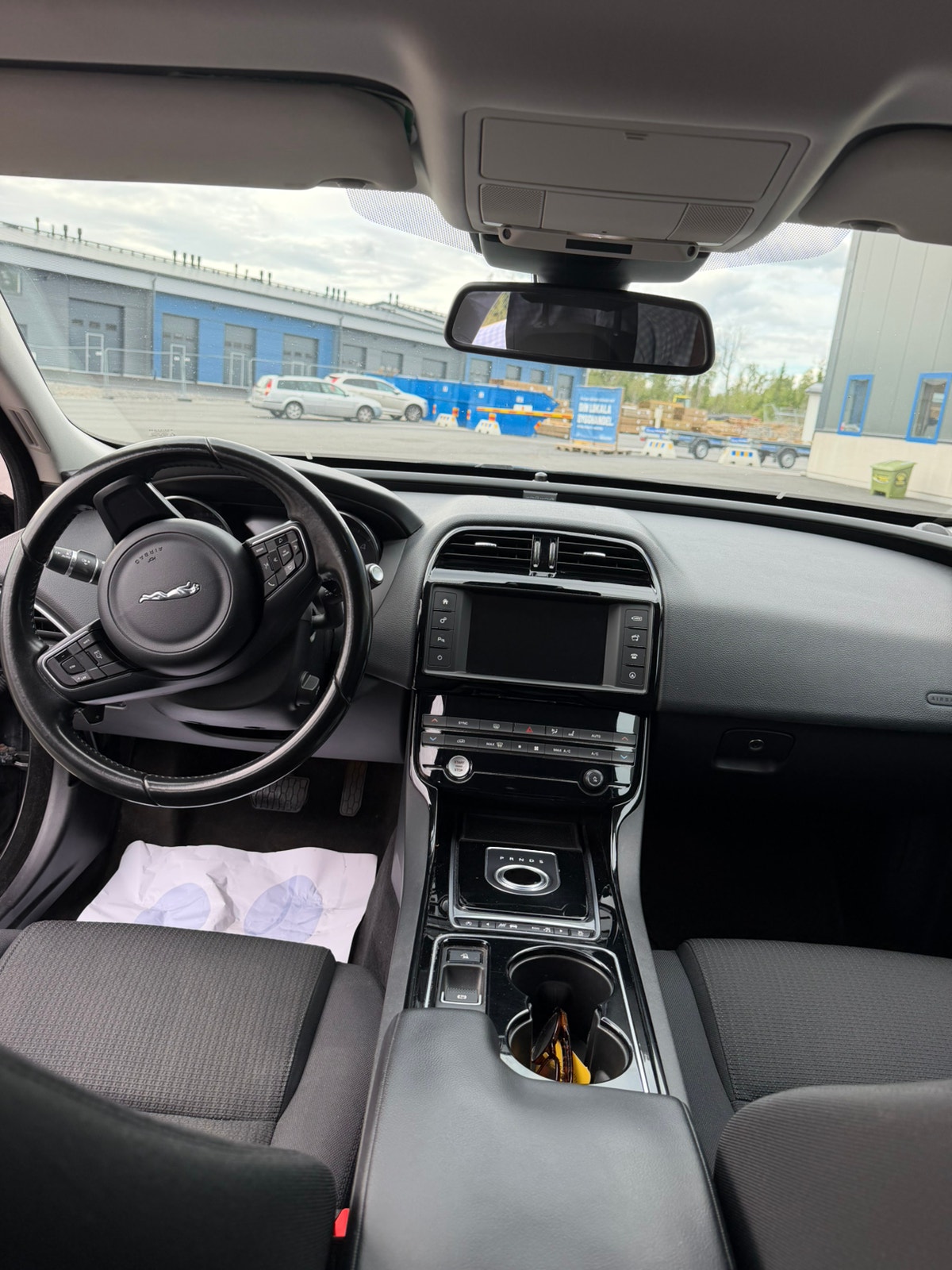 Jaguar XE 20d Automatic, 8-trins, 180ps, 2016