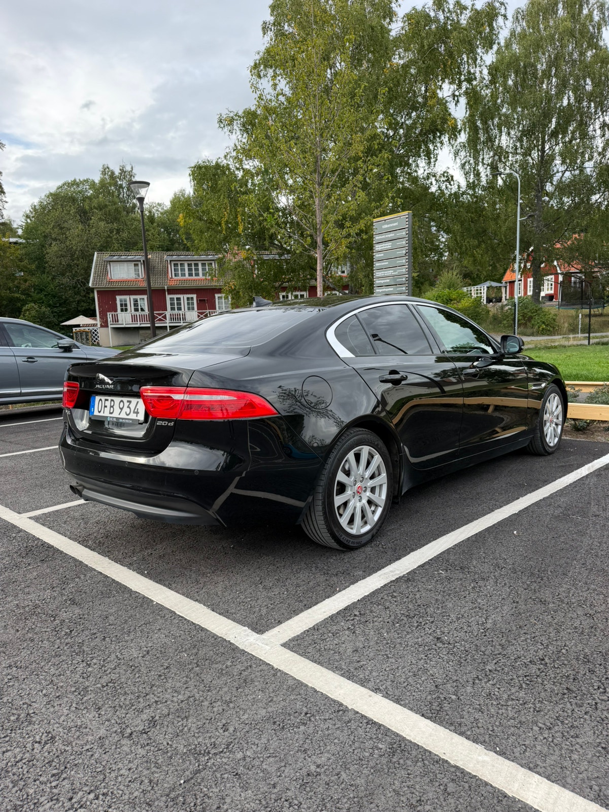 Jaguar XE 20d Automatic, 8-trins, 180ps, 2016