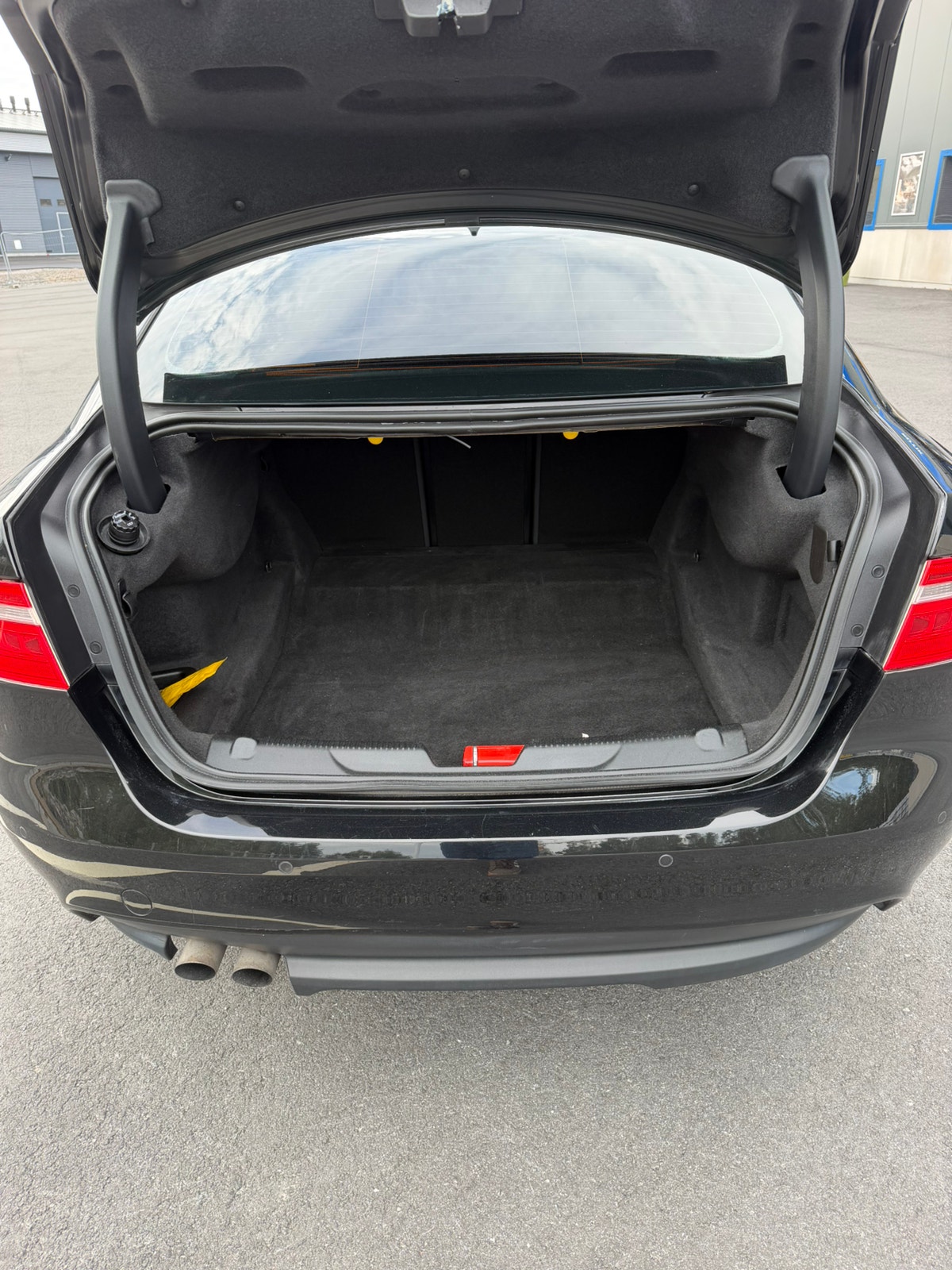 Jaguar XE 20d Automatic, 8-trins, 180ps, 2016