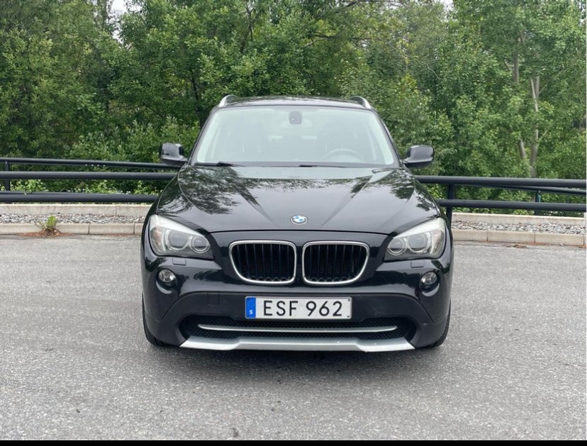BMW X1 xDrive25i Steptronic, 218hp, 2011