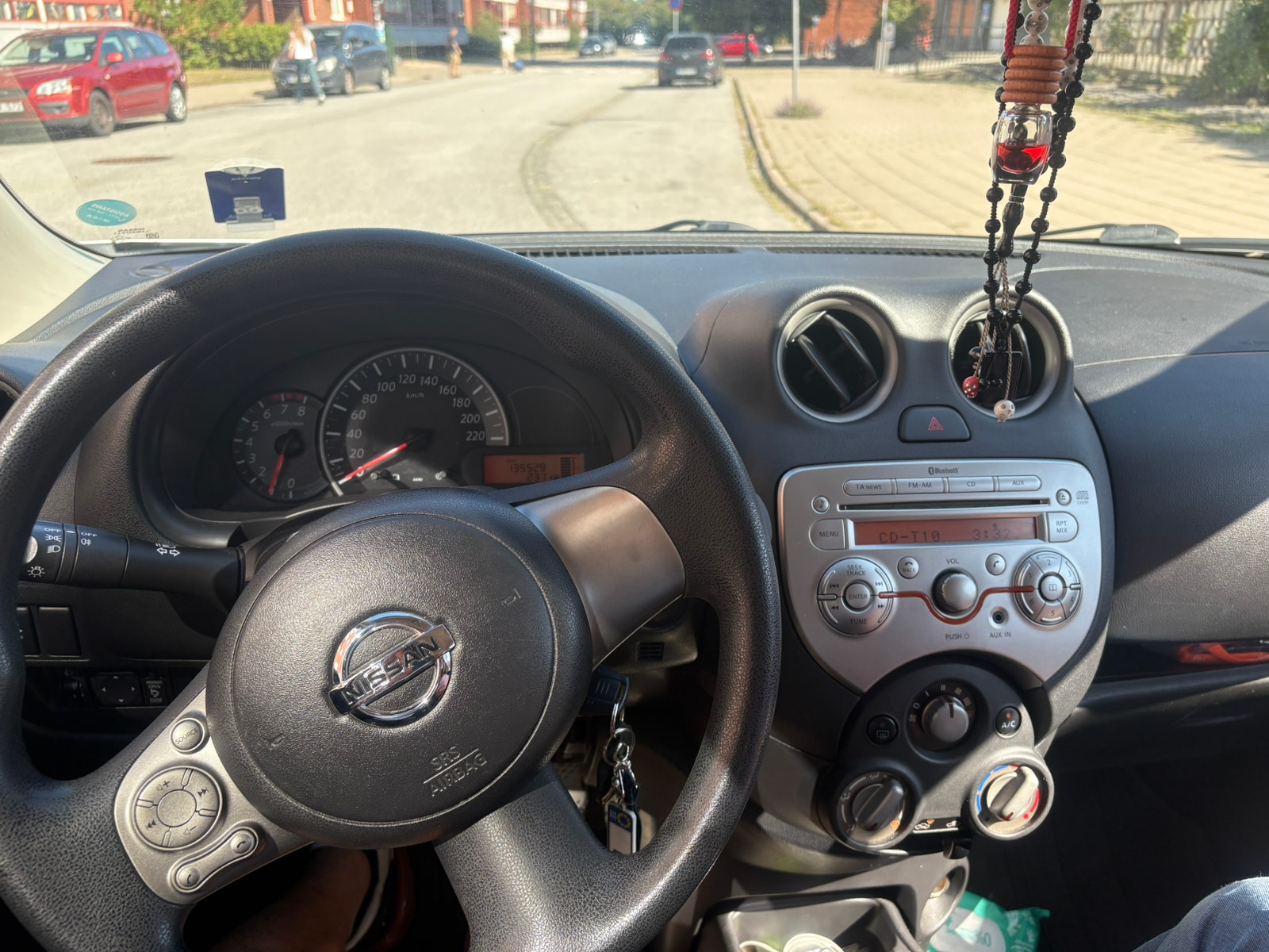 Nissan Micra 1.2 Manual, 5-trins, 80ps, 2012