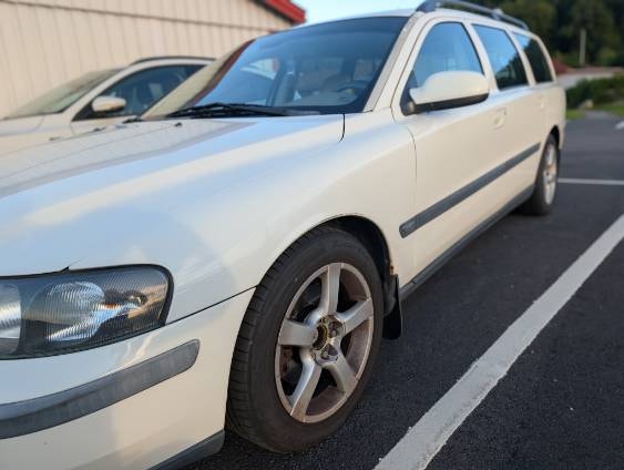 Volvo V70 2.4 Automatic, 5-trins, 140ps, 2002
