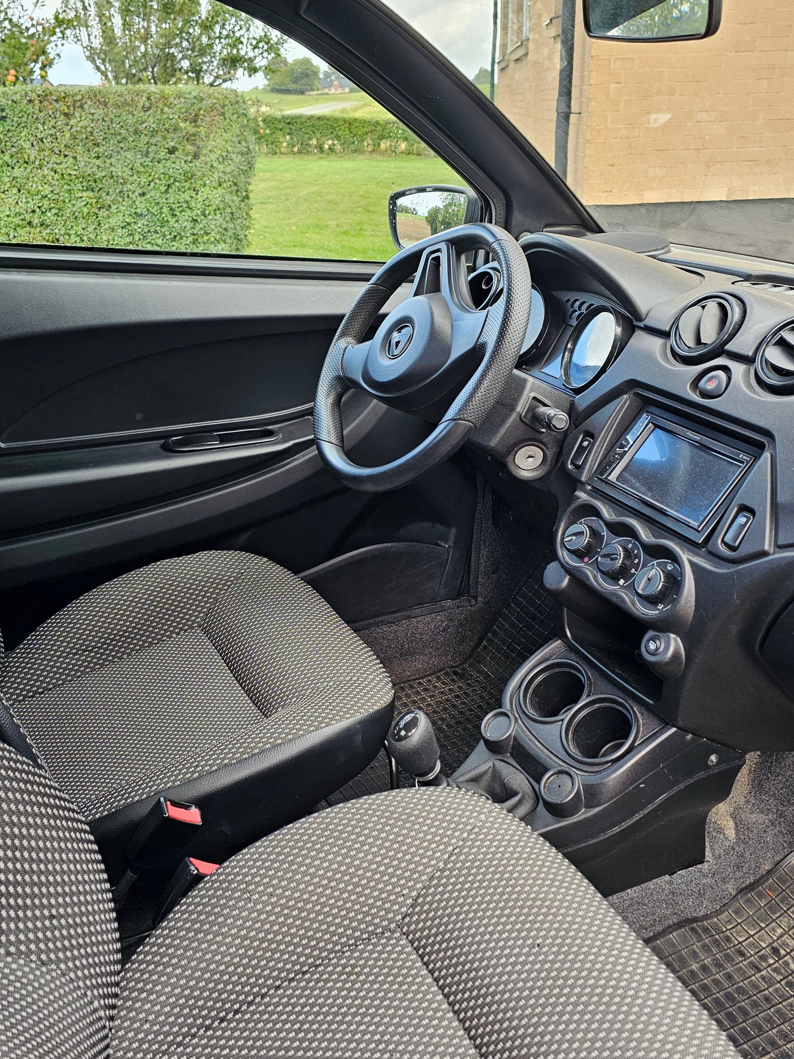 Aixam City 0.5 CVT, 8hp, 2017