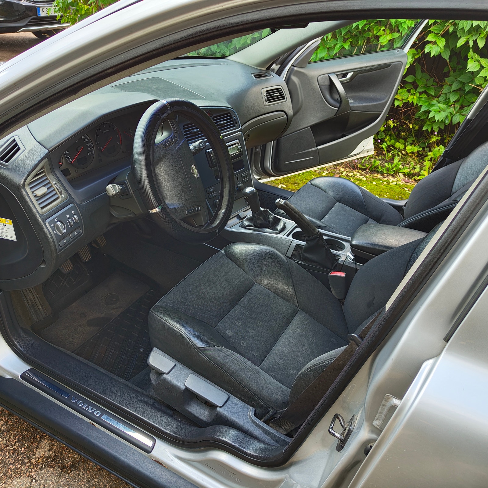 Volvo V70 2.4 Manual, 5-trins, 140ps, 2003