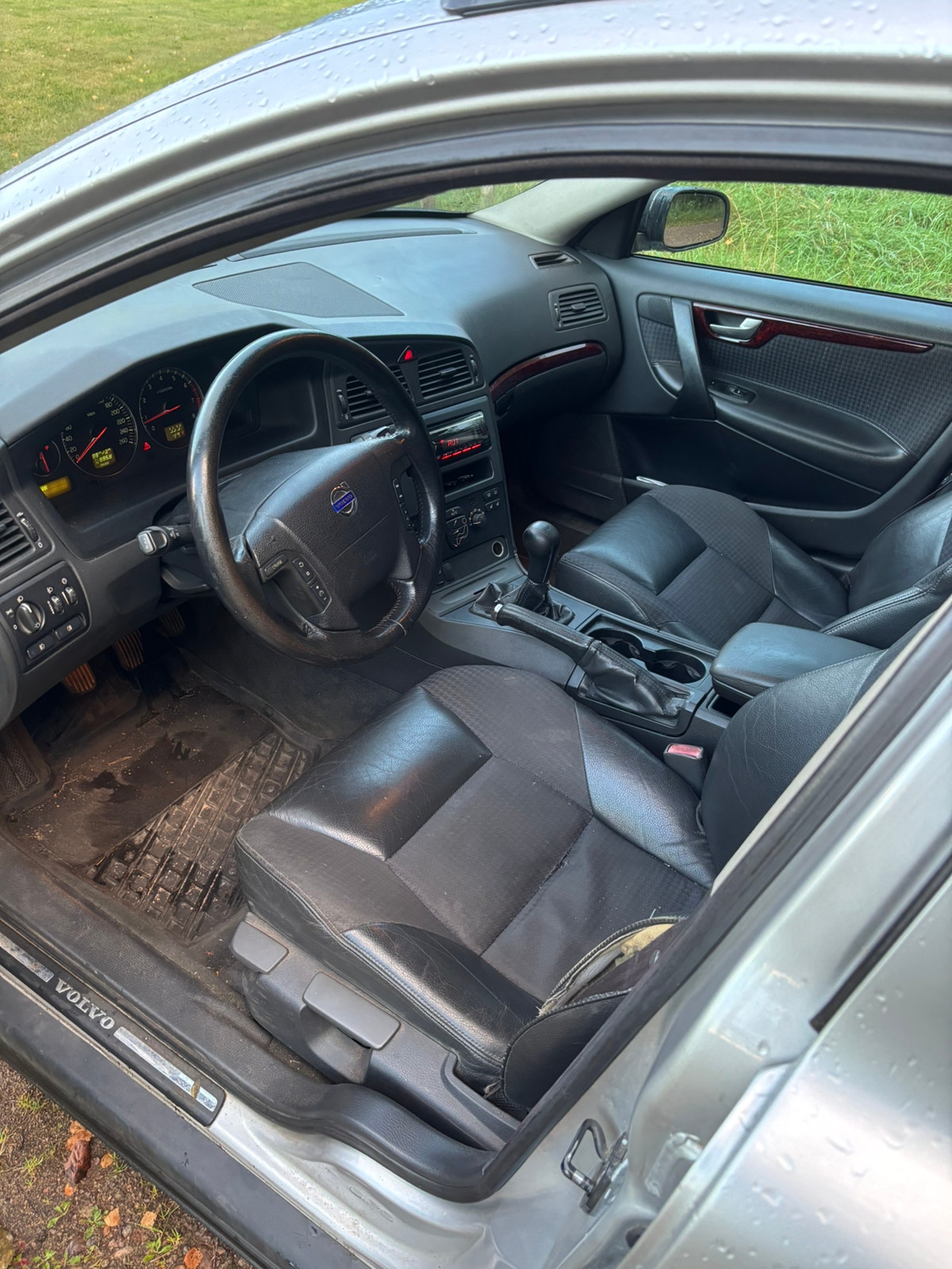 Volvo V70 2.4 Manual, 5-trins, 140ps, 2004