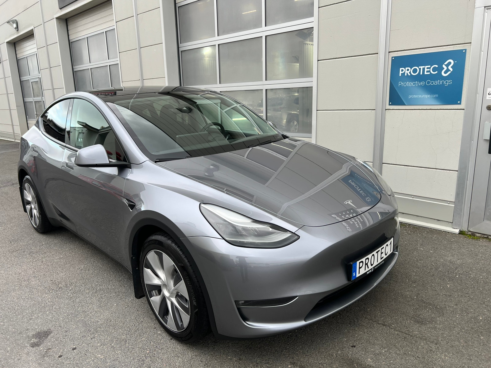 Tesla Model Y 514 л.с.