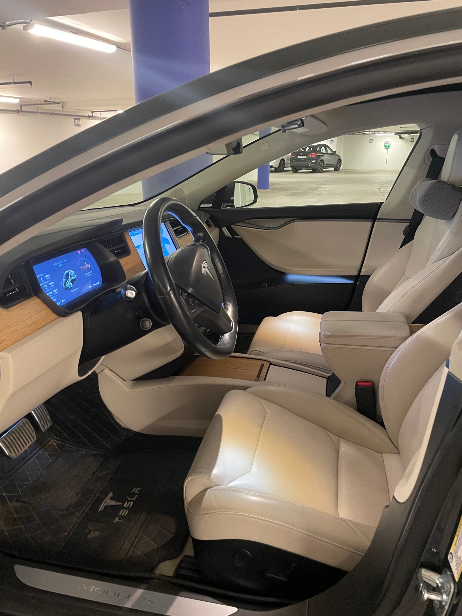 Tesla Model S 75D, 525ps, 2018
