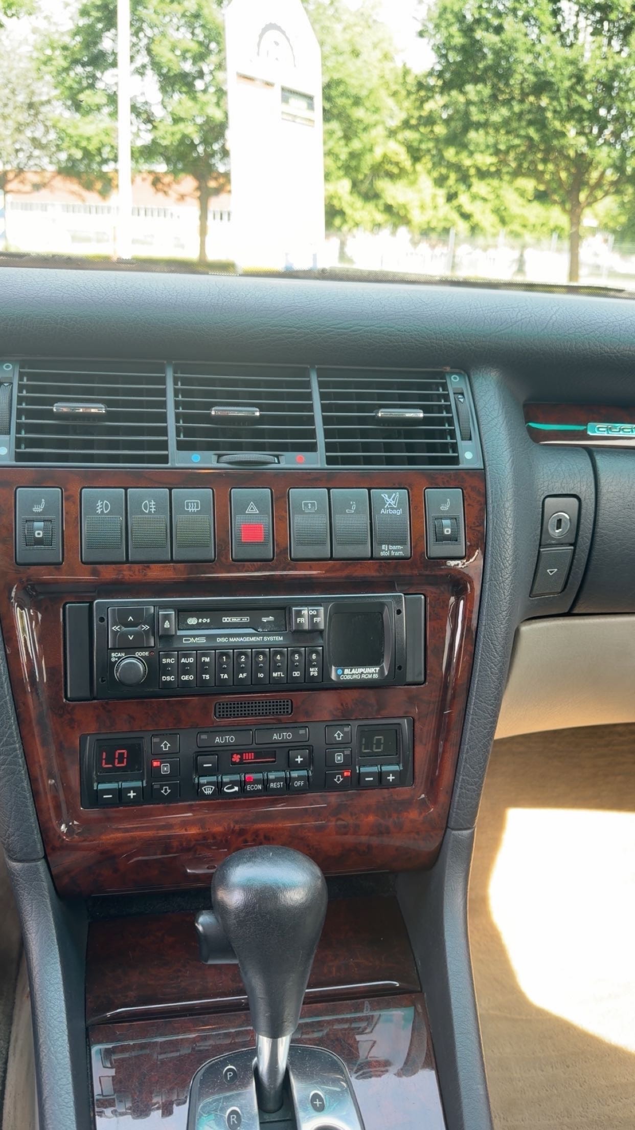 Audi A8 4.2 V8 quattro Automatic, 4-trins, 300ps, 1996
