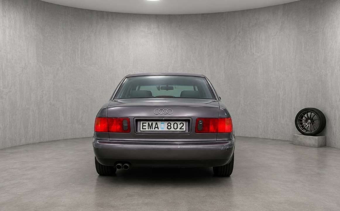 Audi A8 4.2 V8 quattro Automatic, 4-trins, 300ps, 1996