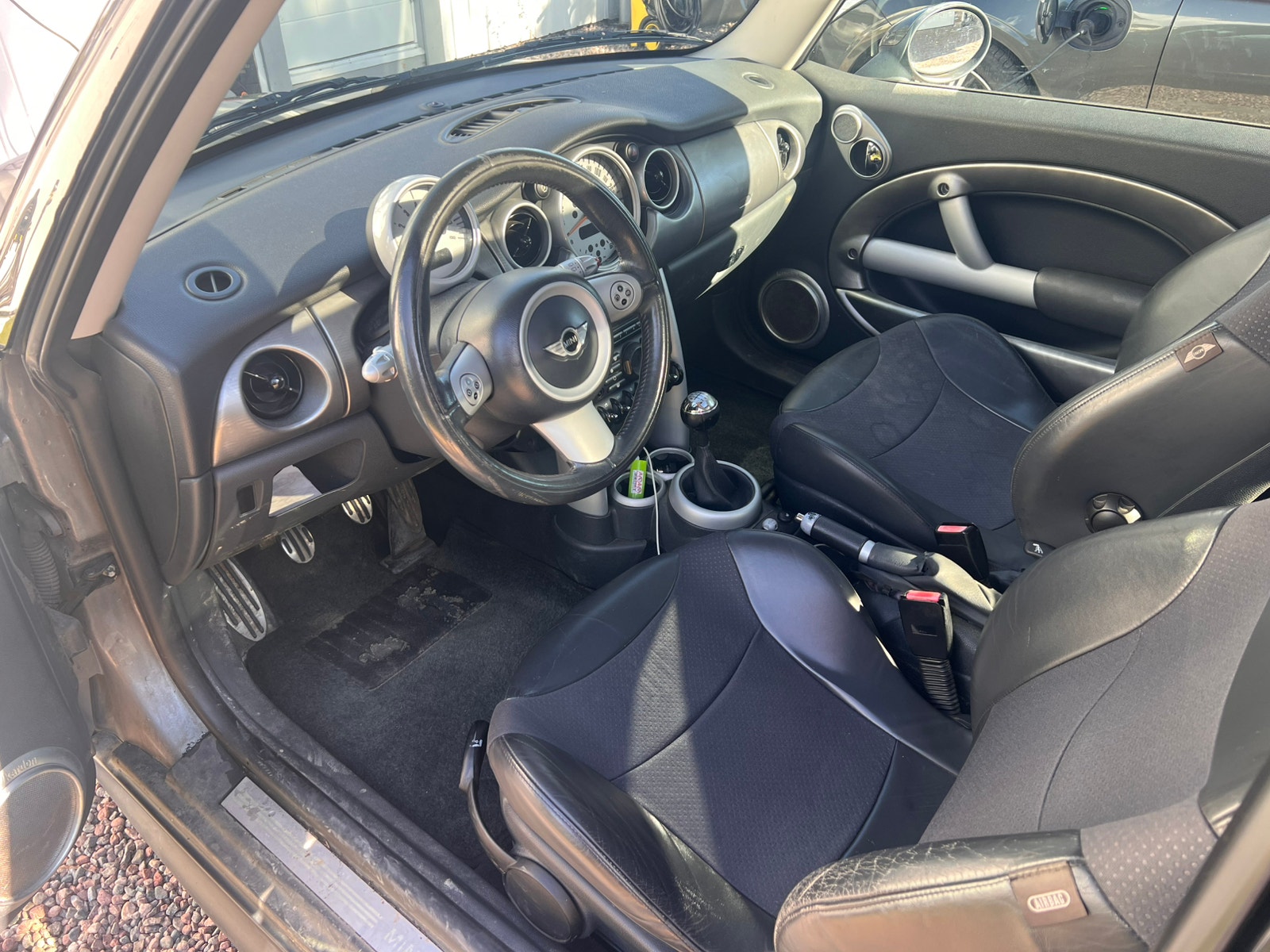 MINI Cooper S Manual, 6-trins, 163ps, 2004