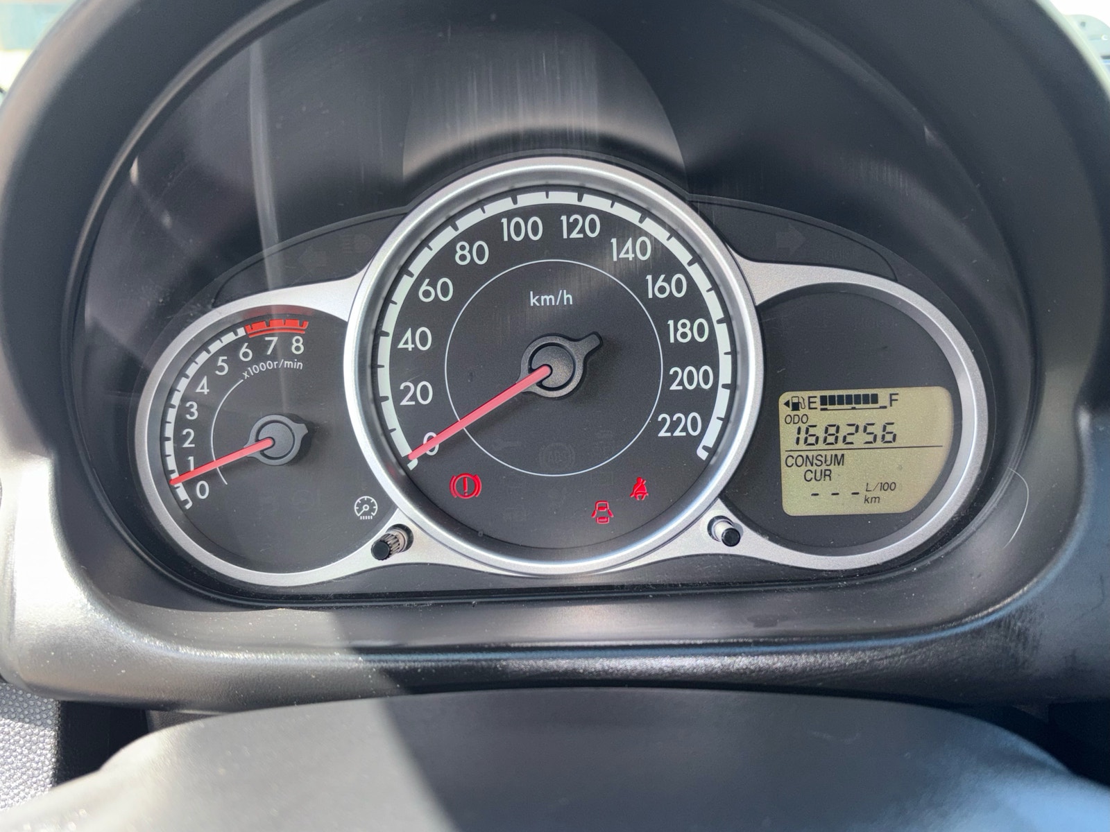 Mazda 2 5-door 1.3 MZR Manual, 84hp, 2011