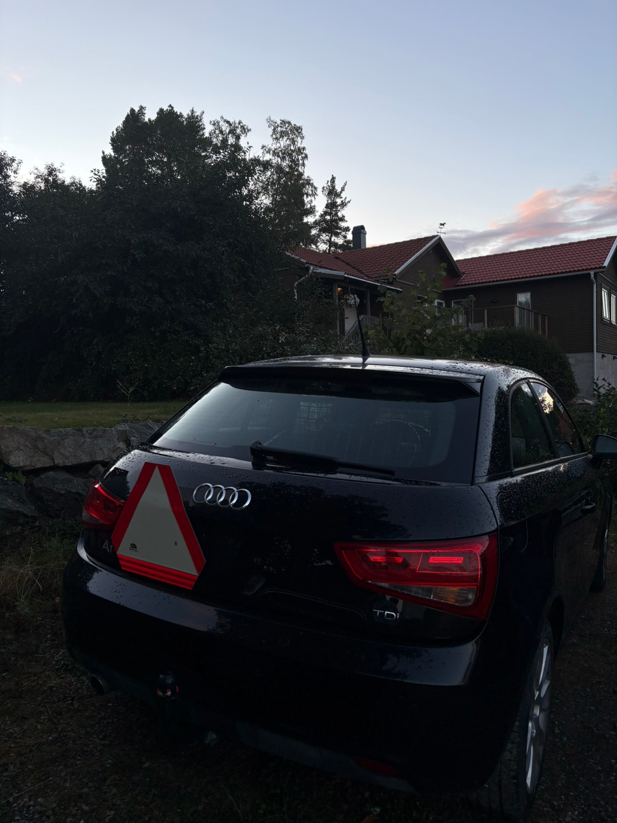 Audi A1 1.6 TDI  Manual, 5-trins, 105ps, 2011