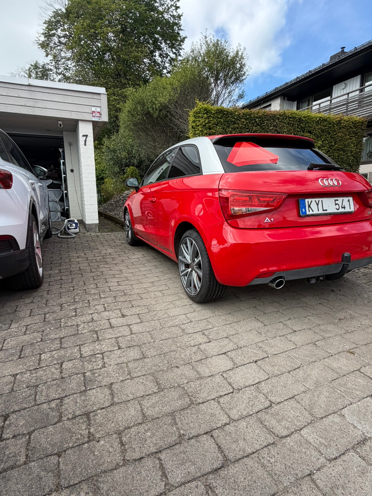 Audi A1 1.6 TDI  Manual, 5-trins, 105ps, 2011