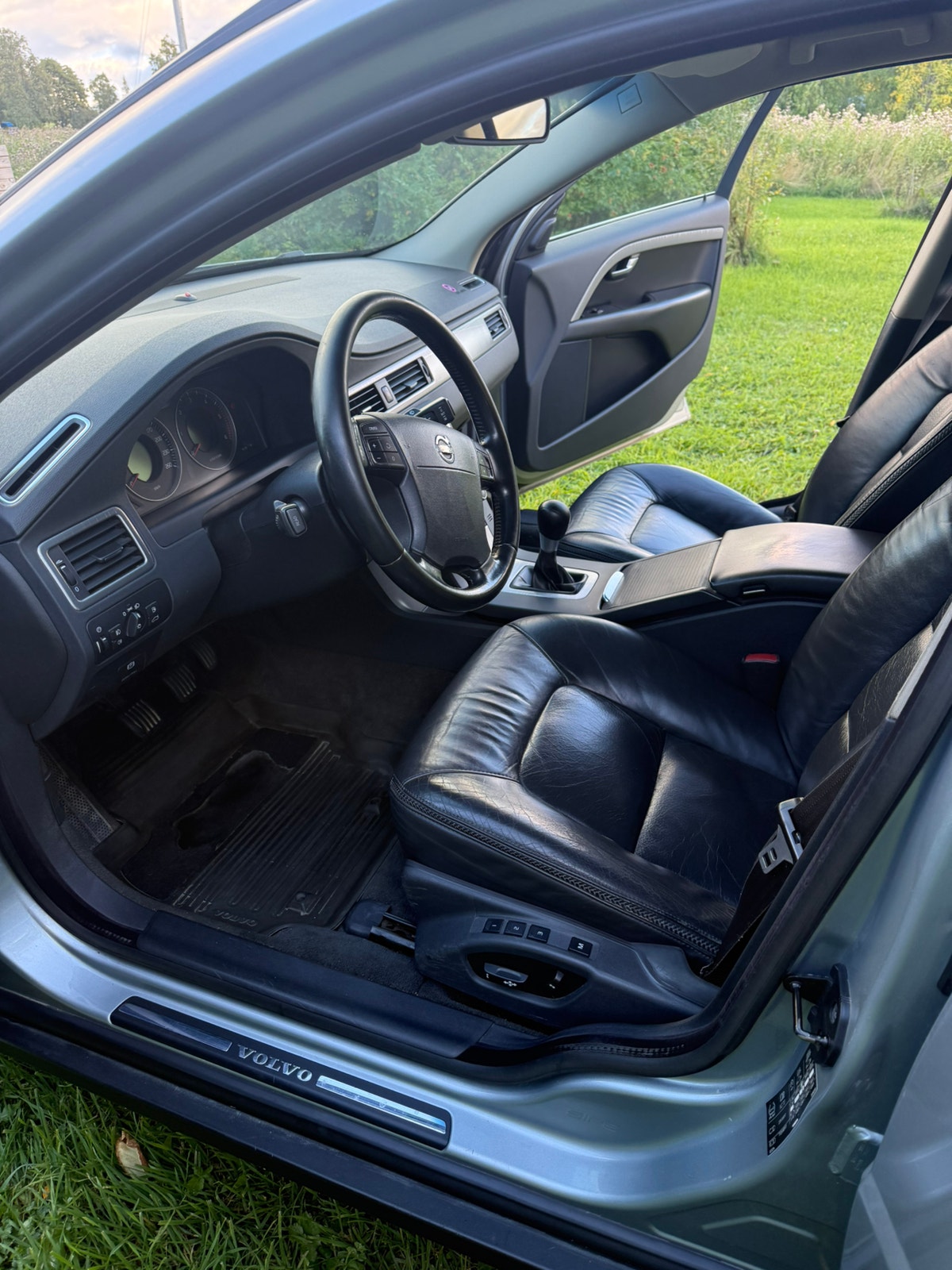 Volvo XC70 D5 AWD Manual, 185hp, 2008
