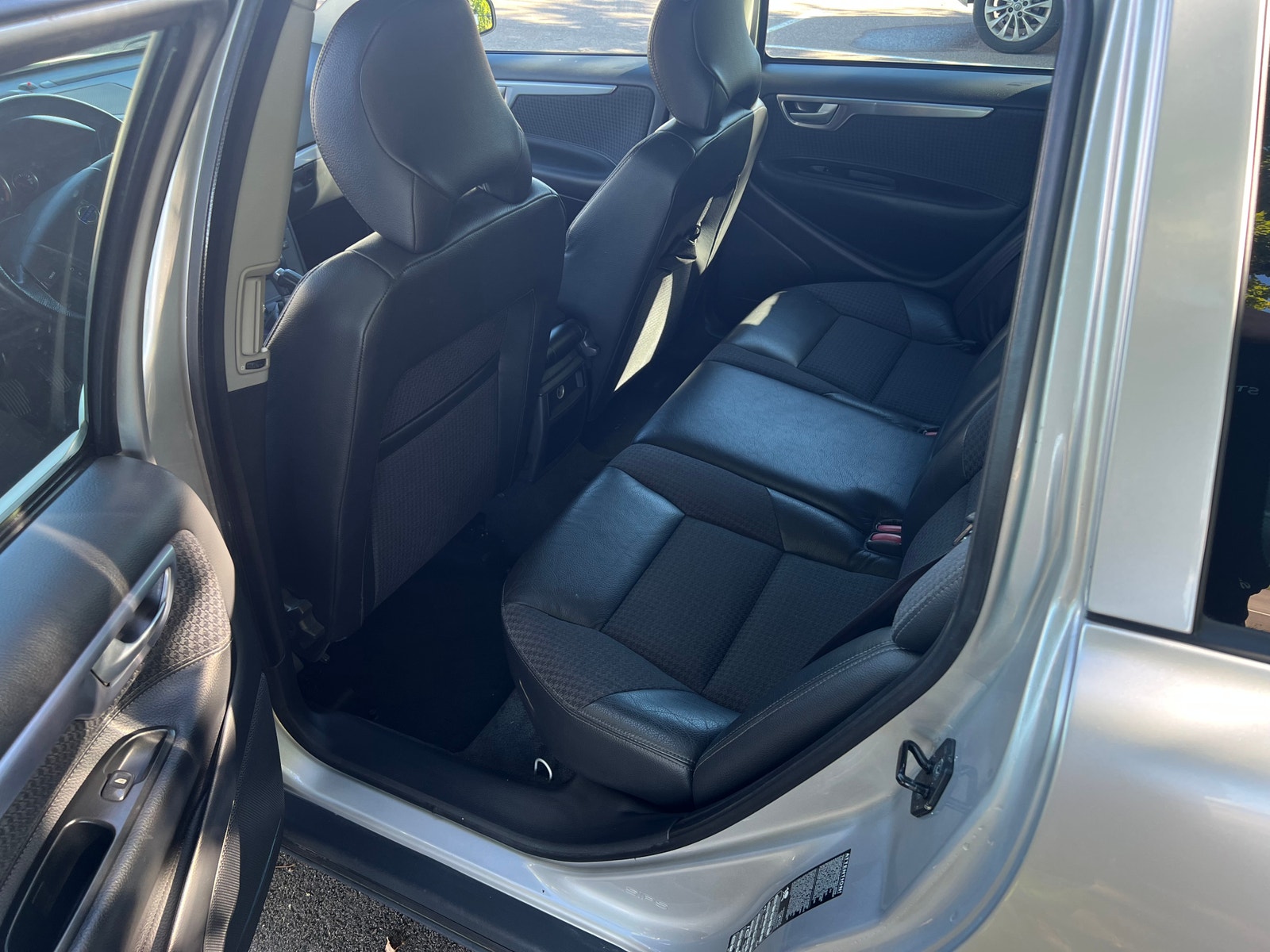 Volvo V70 2.4 Manual, 170hp, 2004