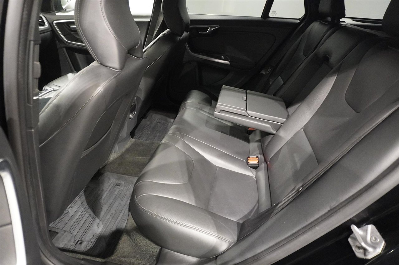 Volvo V60 D4 Manual, 6-trins, 190ps, 2016