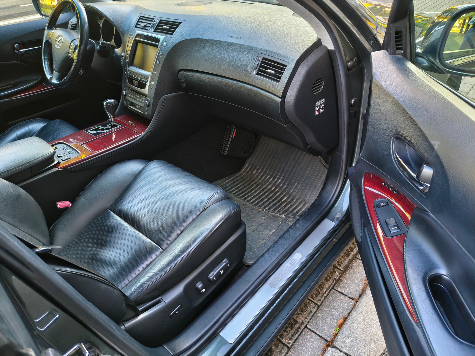 Lexus GS 300 3.0 V6 Automatic, 6-trins, 249ps, 2008