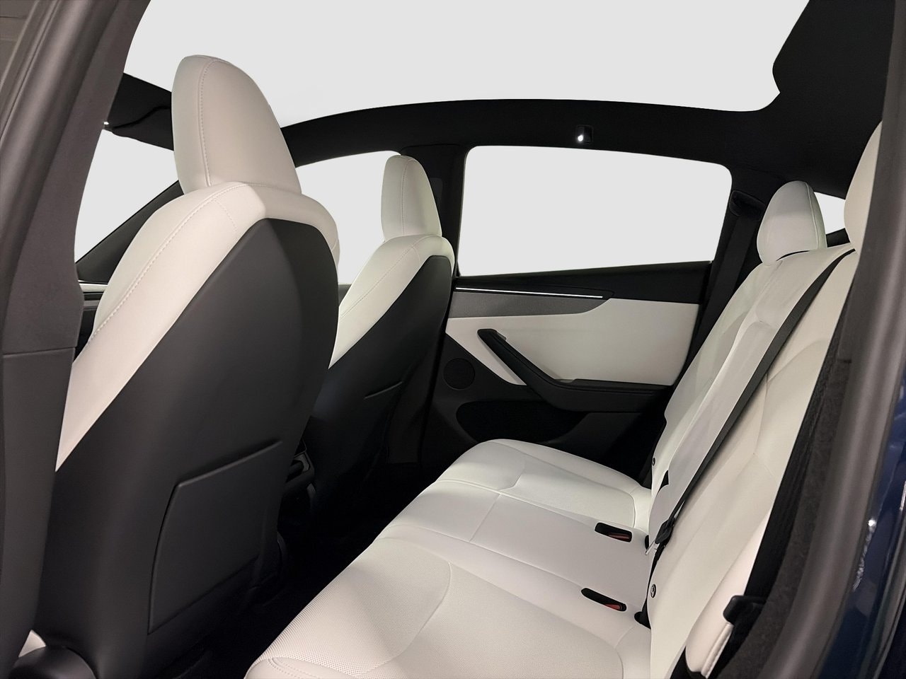 Tesla Model Y Long Range AWD, 514ps, 2026