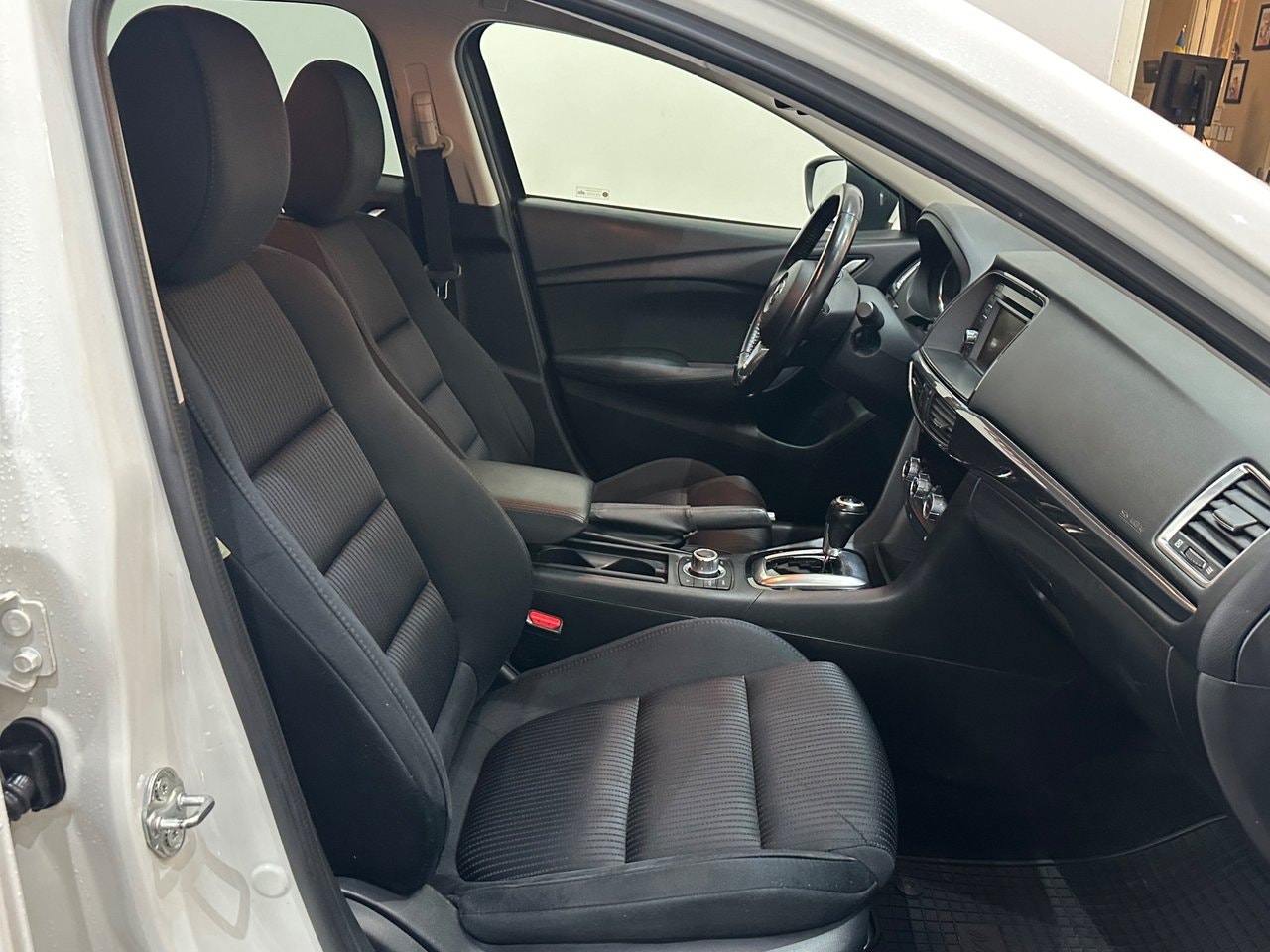 Mazda 6 Wagon 2.2 SKYACTIV-D Automatic, 6-trins, 150ps, 2013