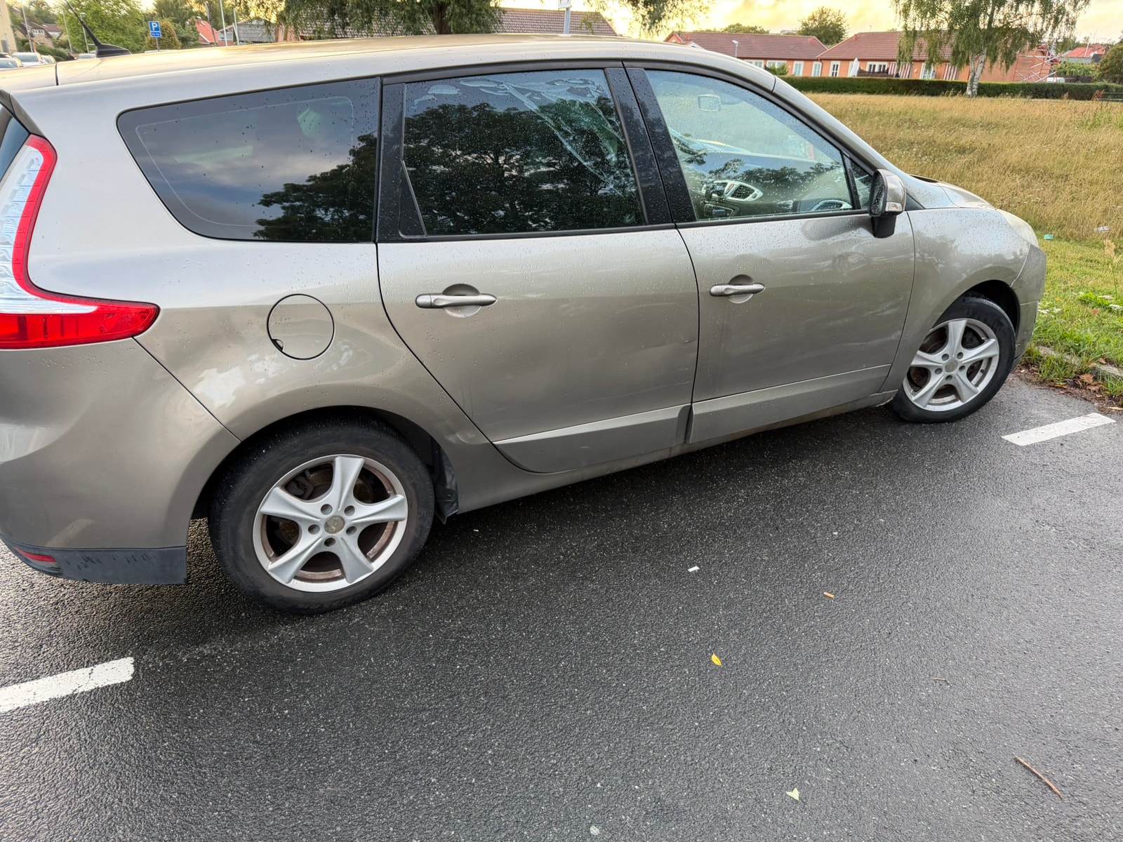 Renault Grand Scénic 1.5 dCi DCT, 6-trins, 110ps, 2011