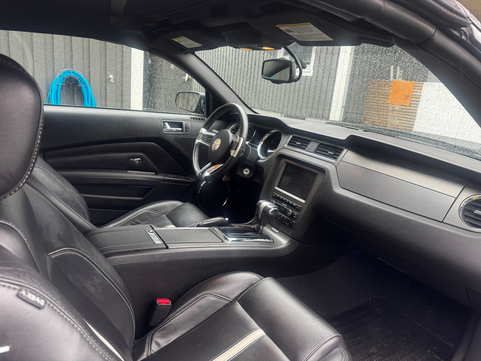 Ford Mustang GT Convertible Automatic, 320hp, 2010